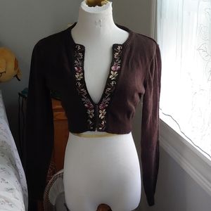 Cropped cardigan with decorative edge